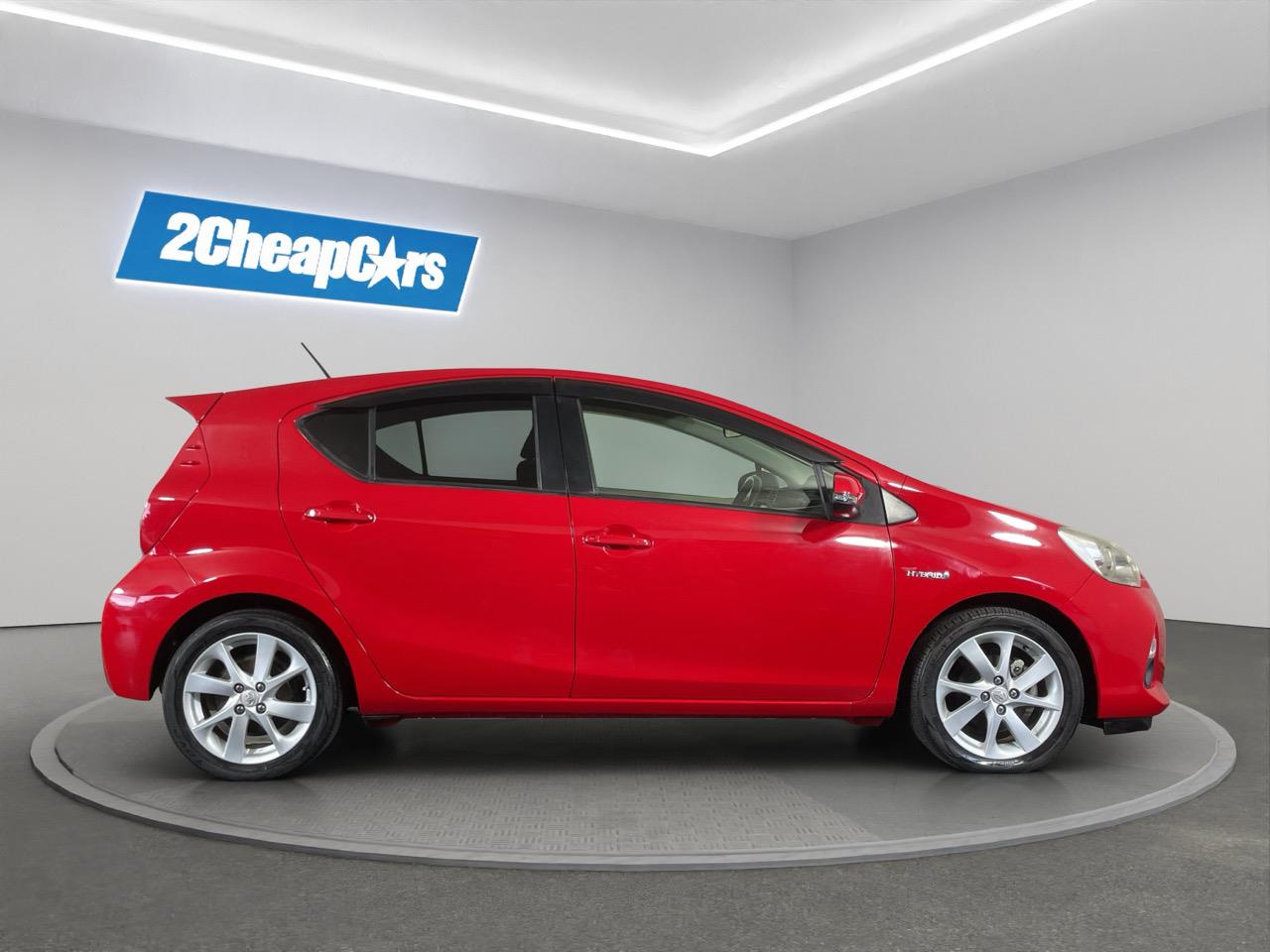 2012 Toyota Aqua G Hatchback LOW KM + AUTO LIGHTS + PUSH BUTTON START