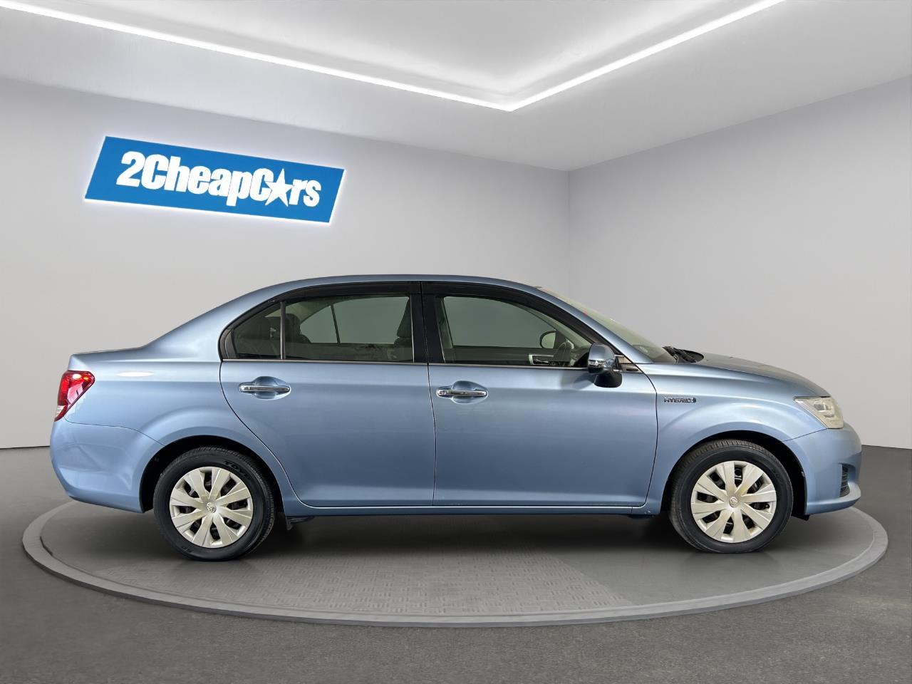 2013 Toyota Corolla Axio Hybrid Sedan REVERSING CAMERA +SMART KEY + AUTO LIGHTS