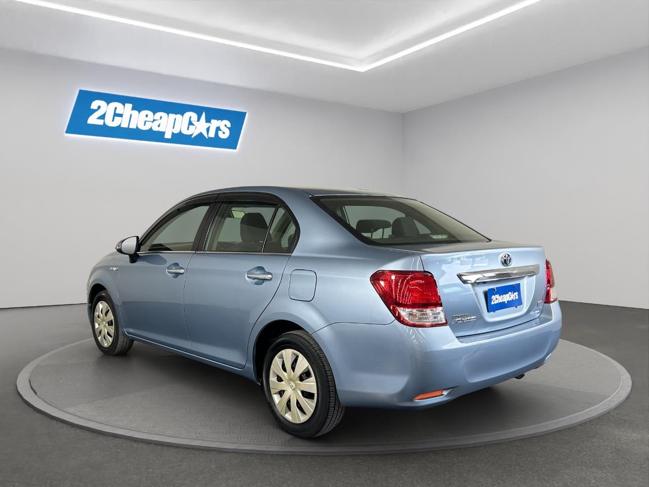 2013 Toyota Corolla Axio Hybrid Sedan REVERSING CAMERA +SMART KEY + AUTO LIGHTS