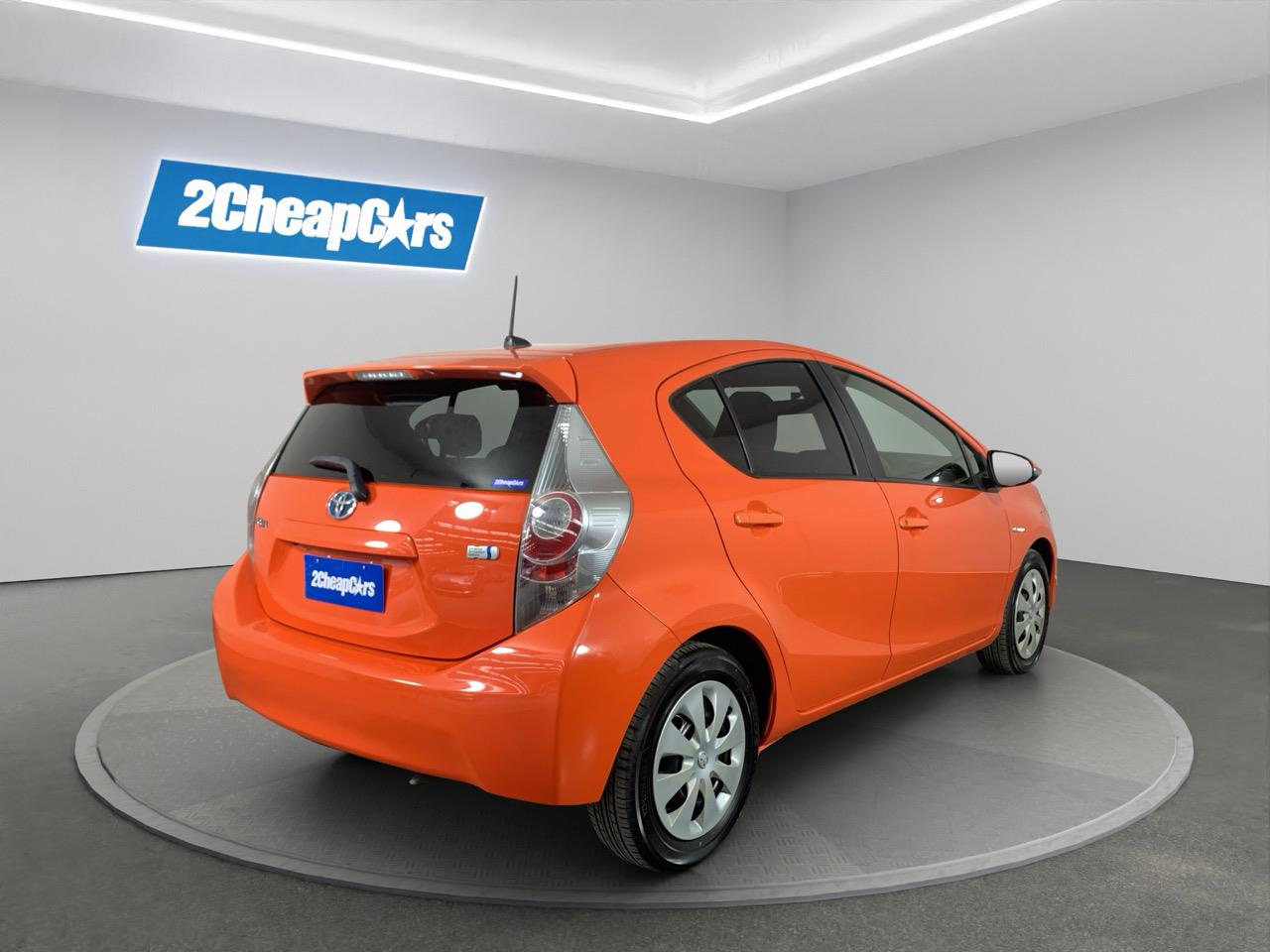2012 Toyota Aqua S Hatchback LOW KM +  HEATED SEATS + PUSH BUTTON START