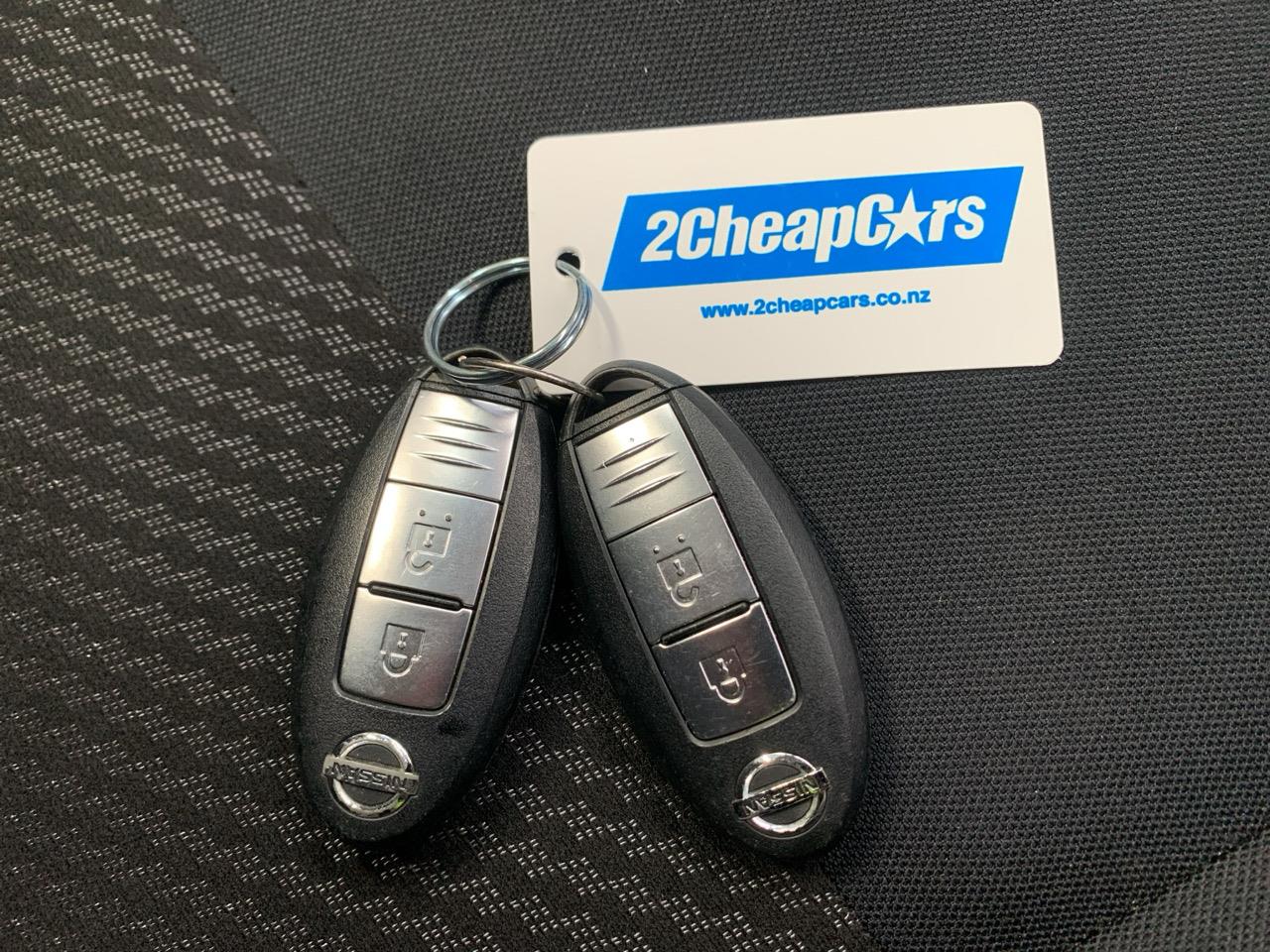 2016 Nissan Note e-power Hatchback LOW KM + PUSH BUTTON START + AUTO LIGHTS