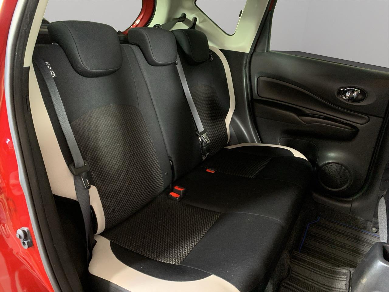 2016 Nissan Note e-power Hatchback LOW KM + PUSH BUTTON START + AUTO LIGHTS