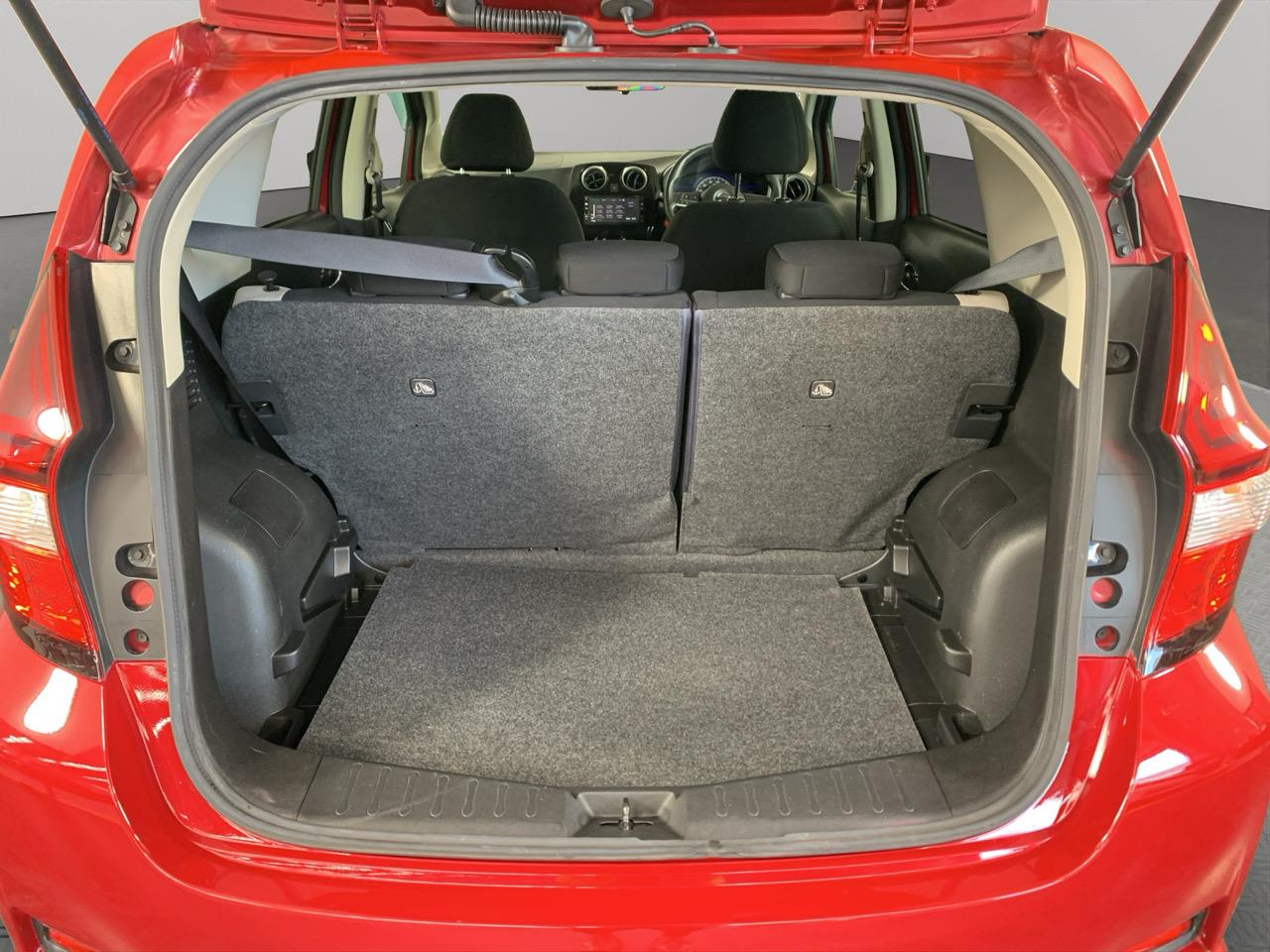 2016 Nissan Note e-power Hatchback LOW KM + PUSH BUTTON START + AUTO LIGHTS