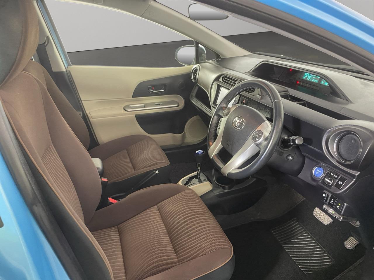 2012 Toyota Aqua G Hatchback HEATED SEATS + REVERSING CAMERA + PUSH START