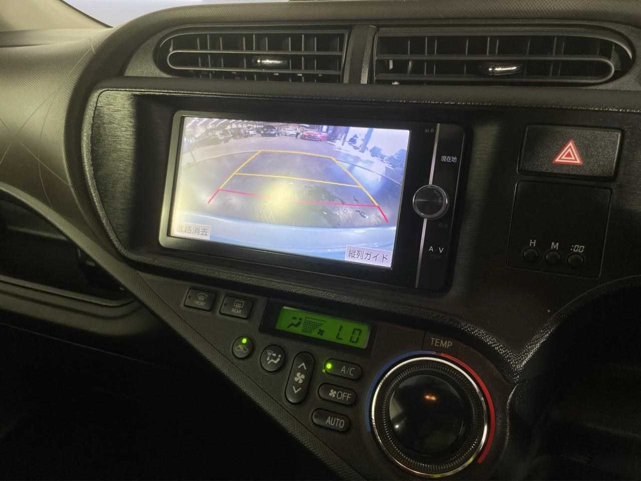 2012 Toyota Aqua G Hatchback HEATED SEATS + REVERSING CAMERA + PUSH START