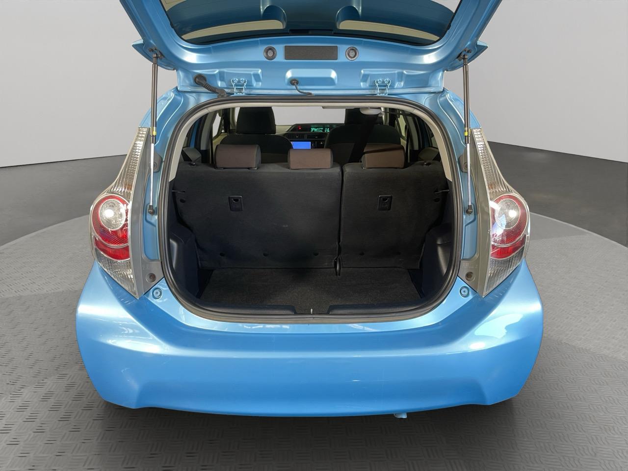 2012 Toyota Aqua G Hatchback HEATED SEATS + REVERSING CAMERA + PUSH START