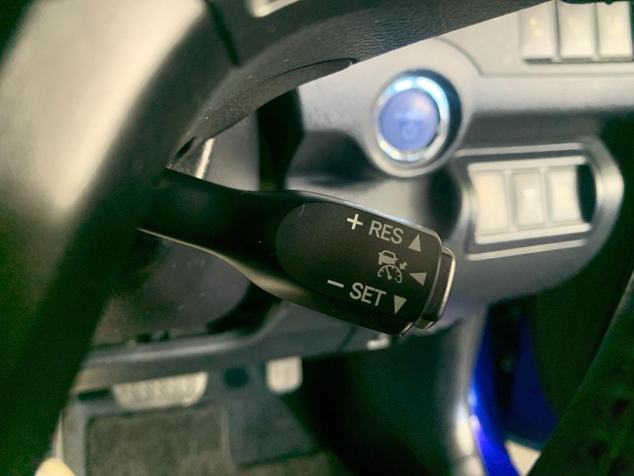 2015 Toyota Camry HYBRID G Sedan CRUISE CONTROL + REVERSING CAMERA + PUSH START