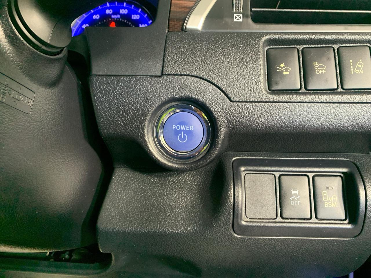 2015 Toyota Camry HYBRID G Sedan CRUISE CONTROL + REVERSING CAMERA + PUSH START