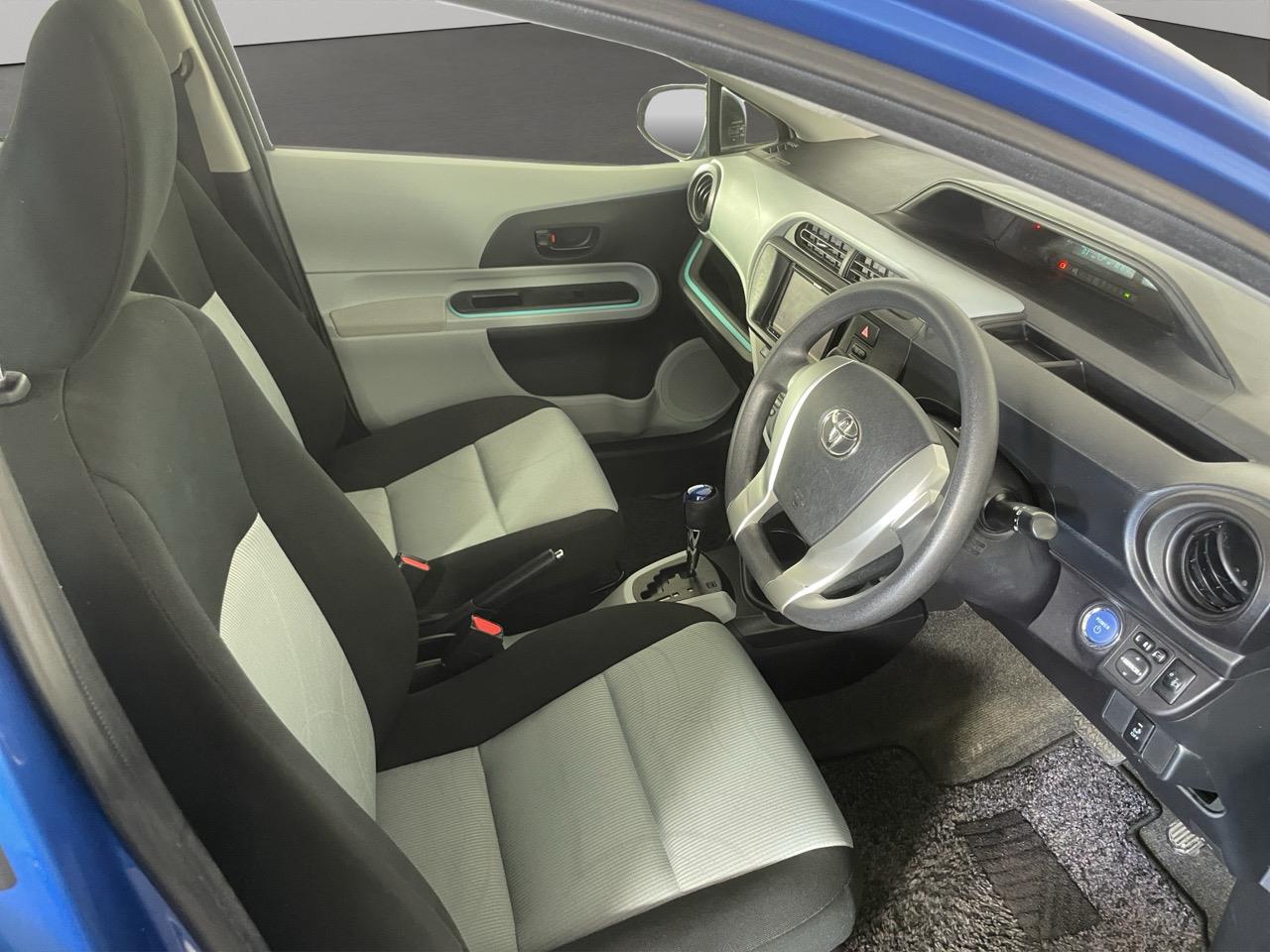 2012 Toyota Aqua S Hatchback REVERSING CAMERA + AUTO LIGHTS + PUSH START