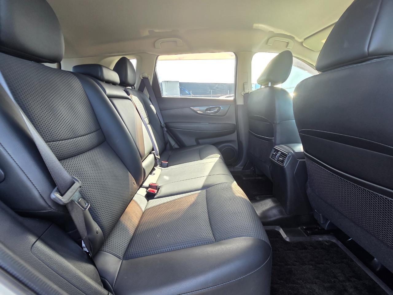 2015 Nissan X-TRAIL 20X 4WD RV/SUV LOW KM + REVERSING CAMERA + 4WD