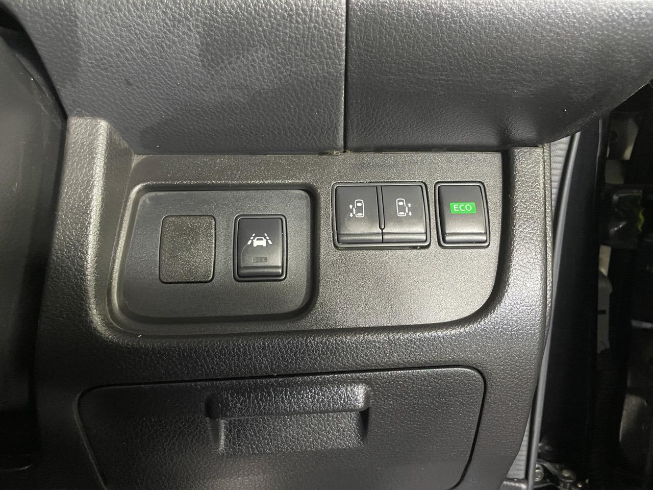 2015 Nissan Serena Hybrid Highway Star People Mover POWER SLIDING DOORS + CRUISE CONTROL + AUTO LIGHTS