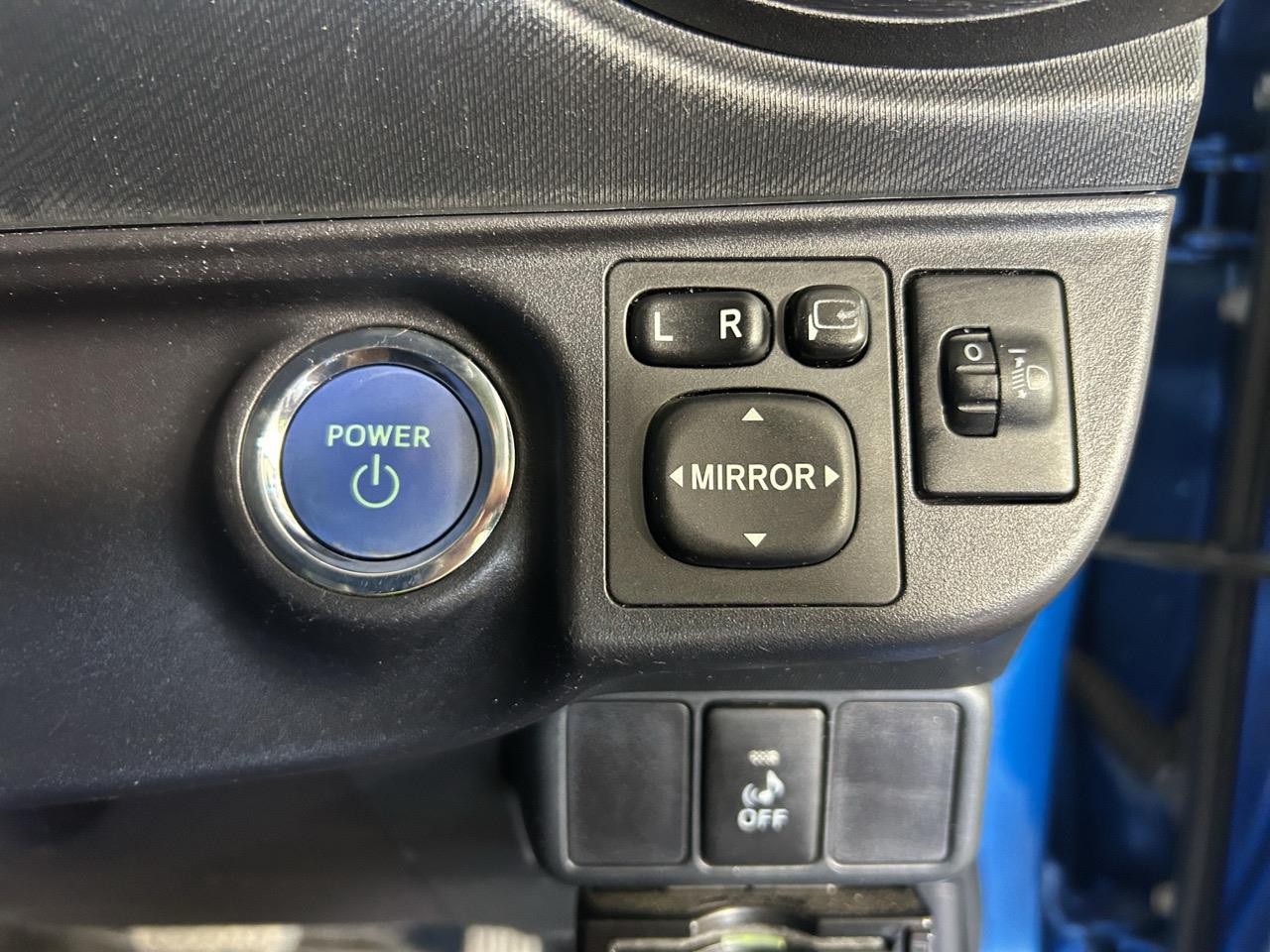 2013 Toyota Aqua S Hatchback PUSH BUTTON START + AUTO LIGHTS + REVERSING CAMEIA