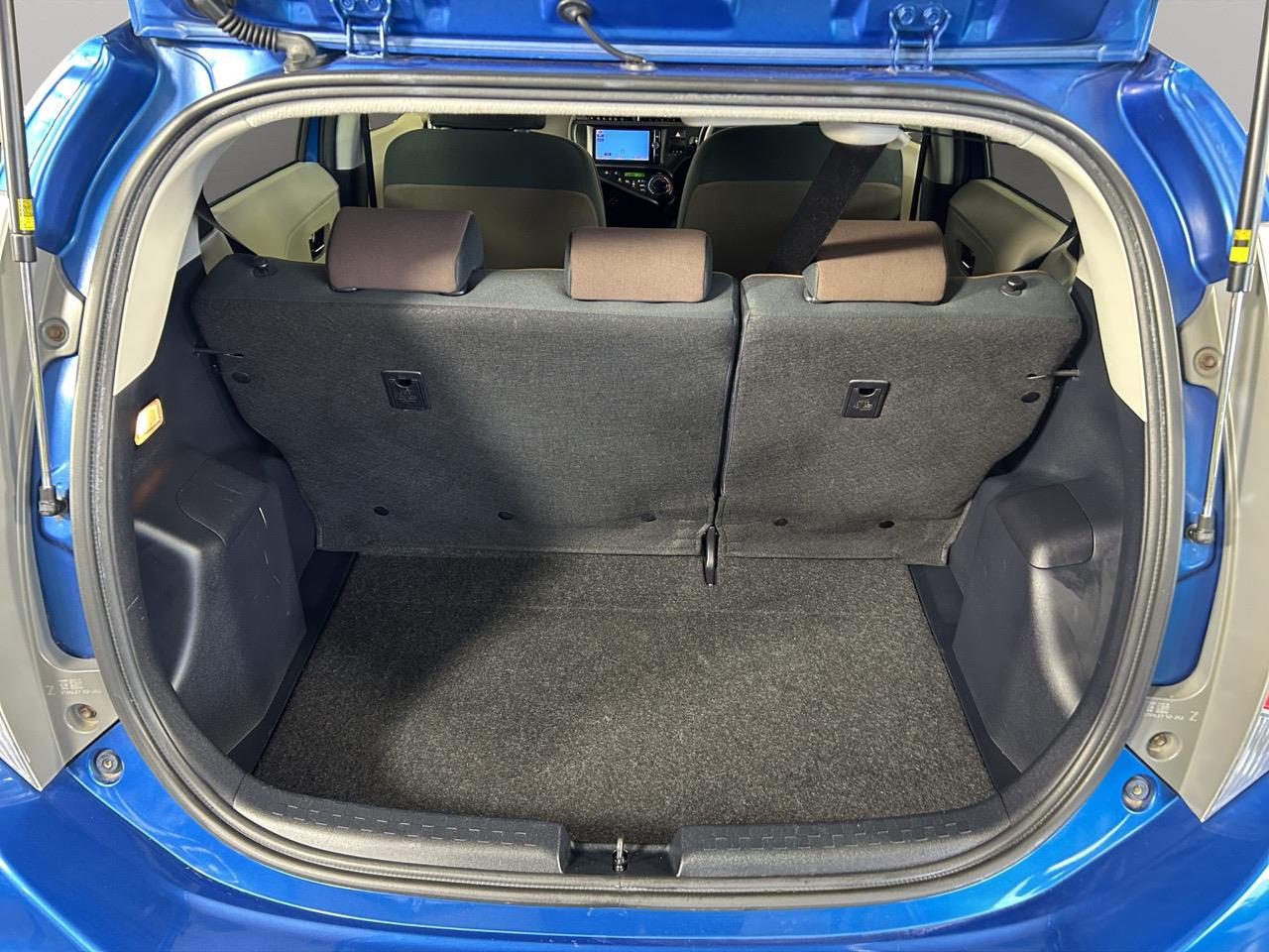 2013 Toyota Aqua S Hatchback PUSH BUTTON START + AUTO LIGHTS + REVERSING CAMEIA