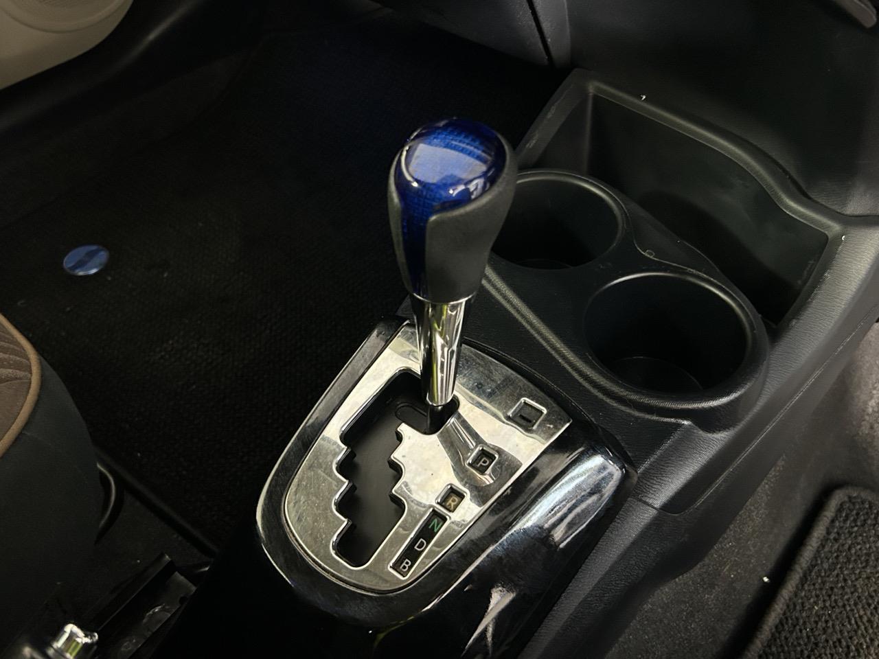 2012 Toyota Aqua G Hatchback SMART KEY + HEATED SEATS + REVERSING CAMERA