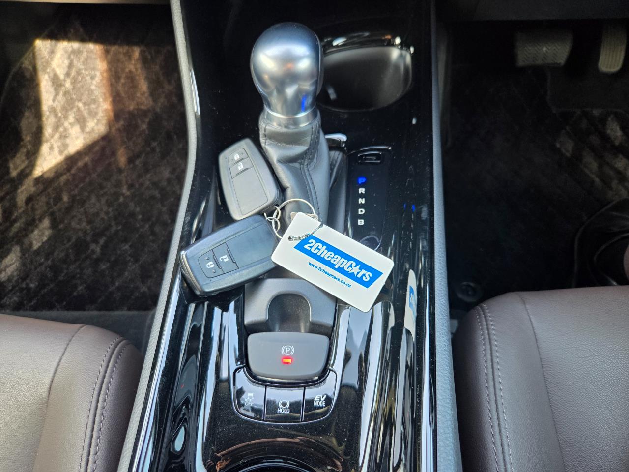 2017 Toyota C-HR Hybrid G RV/SUV REVERSING CAMERA + CRUISE CONTROL + HEATED SEATS