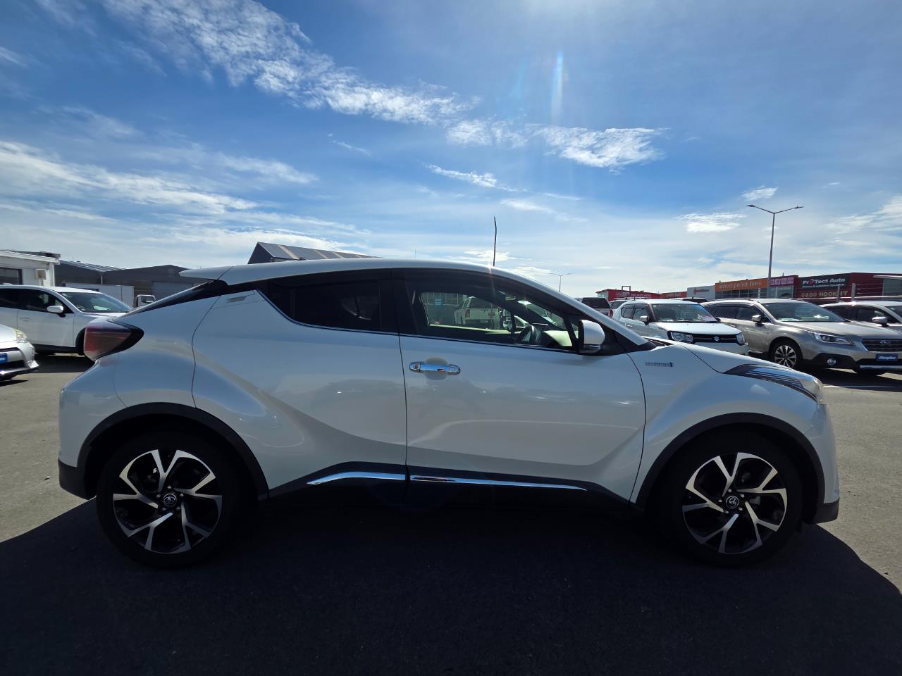 2017 Toyota C-HR Hybrid G RV/SUV REVERSING CAMERA + CRUISE CONTROL + HEATED SEATS