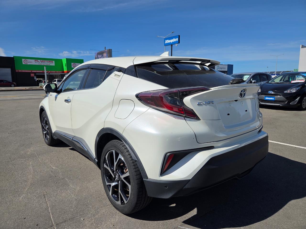 2017 Toyota C-HR Hybrid G RV/SUV REVERSING CAMERA + CRUISE CONTROL + HEATED SEATS