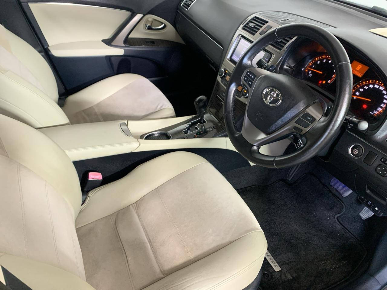 2012 Toyota Avensis WAGON Station Wagon CRUISE CONTROL + REVERSING CAMERA + AUTO LIGHTS