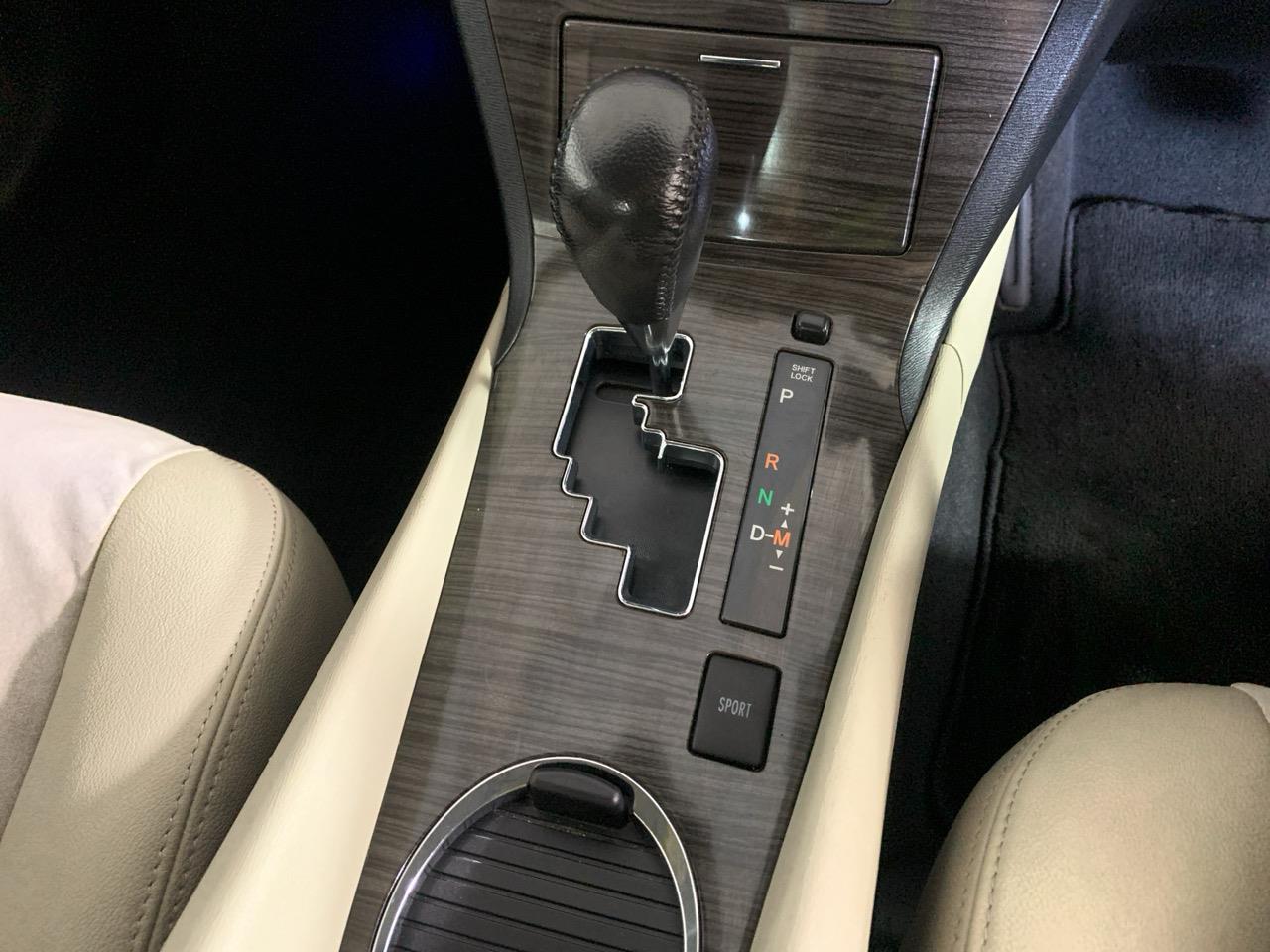 2012 Toyota Avensis WAGON Station Wagon CRUISE CONTROL + REVERSING CAMERA + AUTO LIGHTS