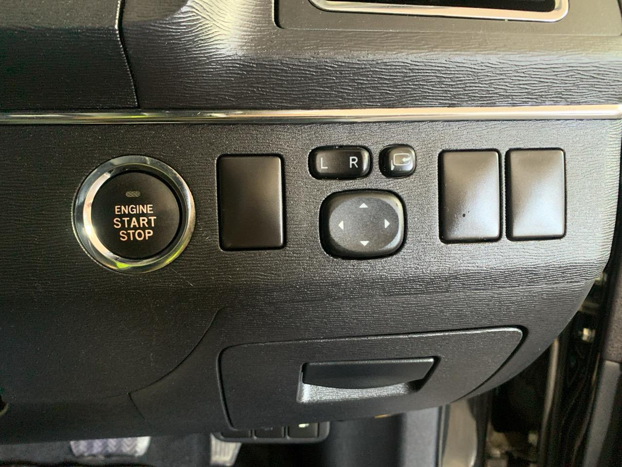 2012 Toyota Avensis WAGON Station Wagon CRUISE CONTROL + REVERSING CAMERA + AUTO LIGHTS