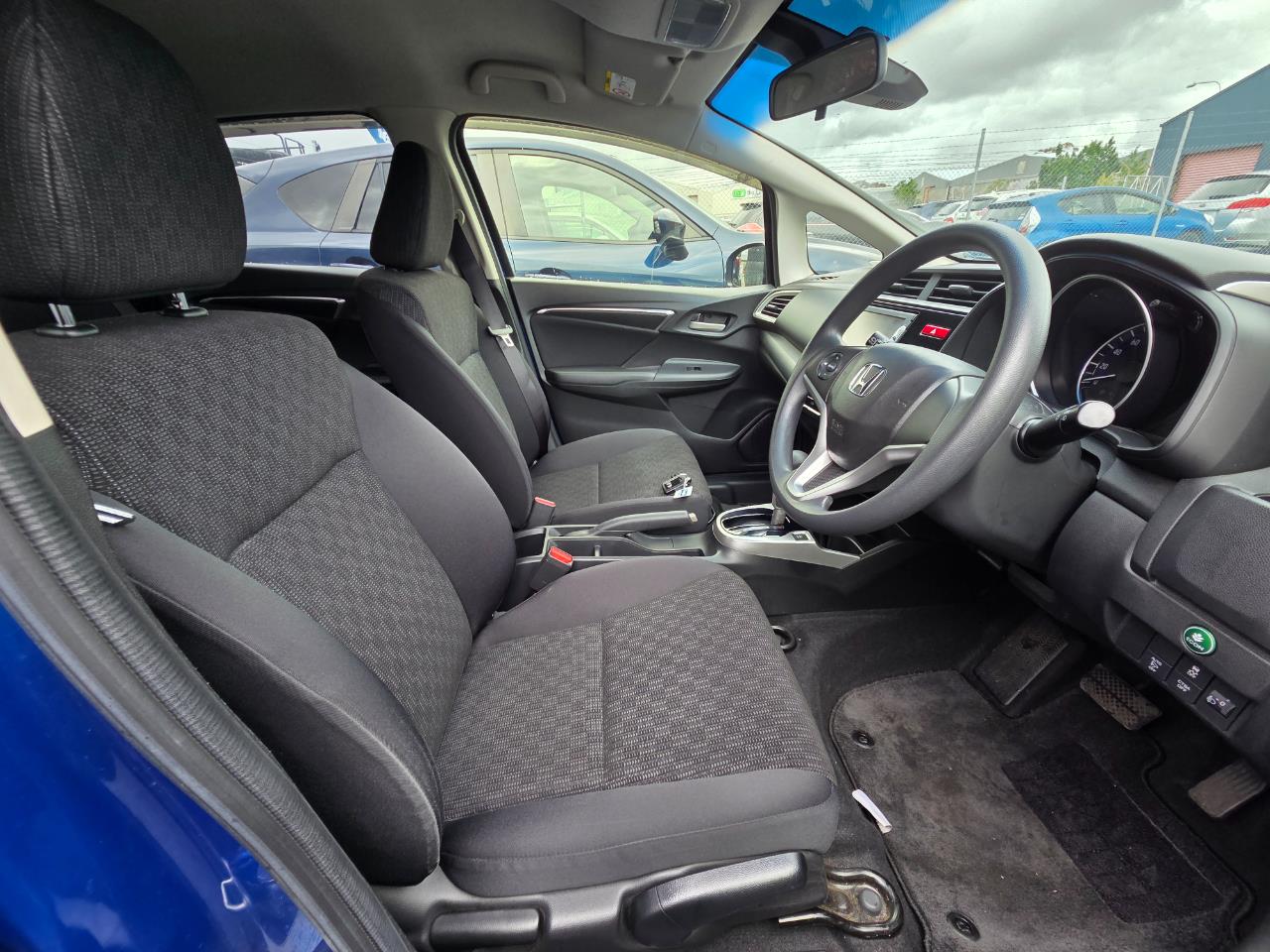 2014 Honda Fit Jazz New Shape Hatchback LOW KMS + PUSH BUTTON START + REVERSING CAMERA