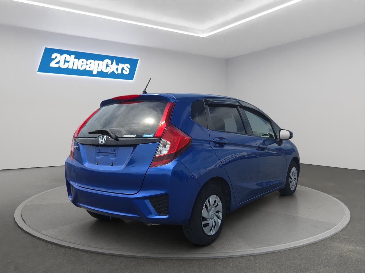 2014 Honda Fit Jazz New Shape Hatchback LOW KMS + PUSH BUTTON START + REVERSING CAMERA