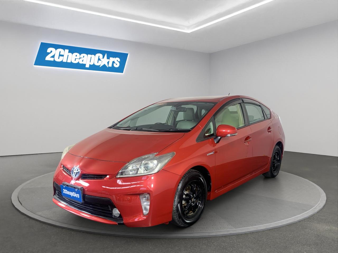 2014 Toyota Prius G Hatchback