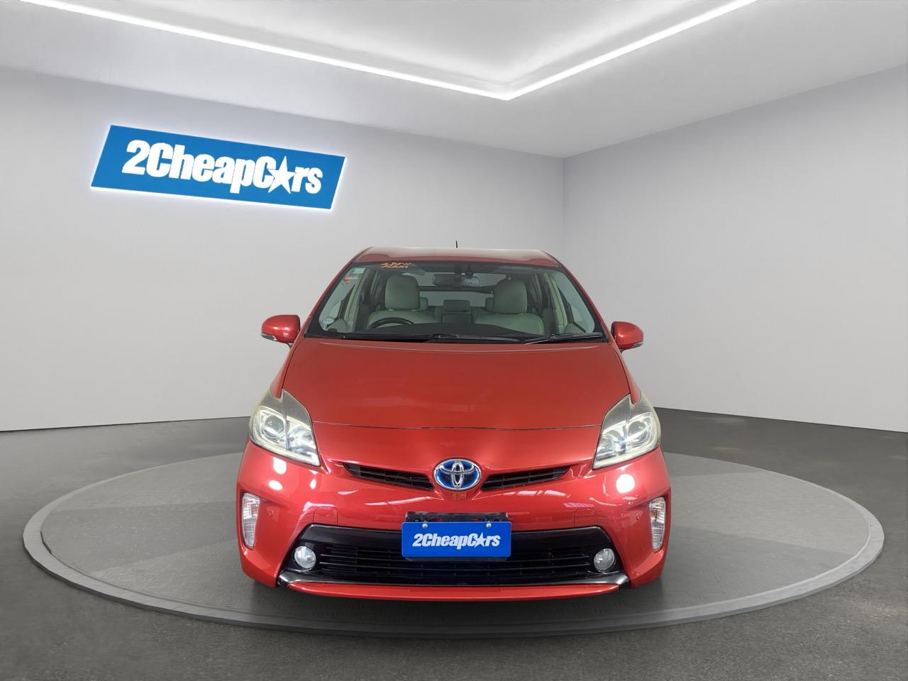 2014 Toyota Prius G Hatchback GREAT SPACE + PUSH SRART + REVESING CAMERA