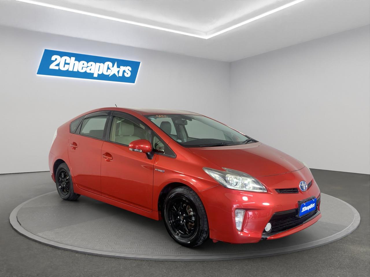 2014 Toyota Prius G Hatchback GREAT SPACE + PUSH SRART + REVESING CAMERA
