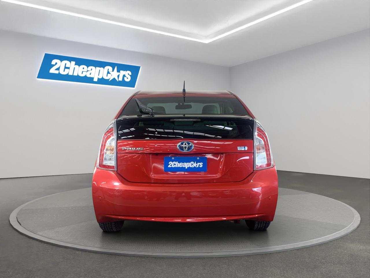 2014 Toyota Prius G Hatchback GREAT SPACE + PUSH SRART + REVESING CAMERA