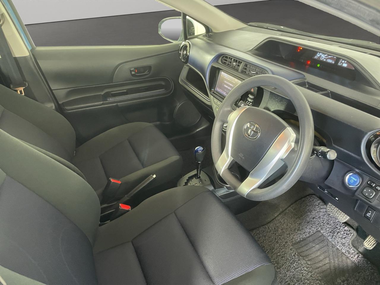 2015 Toyota Aqua Facelift Model S Hatchback REVERSING CAMERA + PARKING SENSORS + AUTO LIGHTS