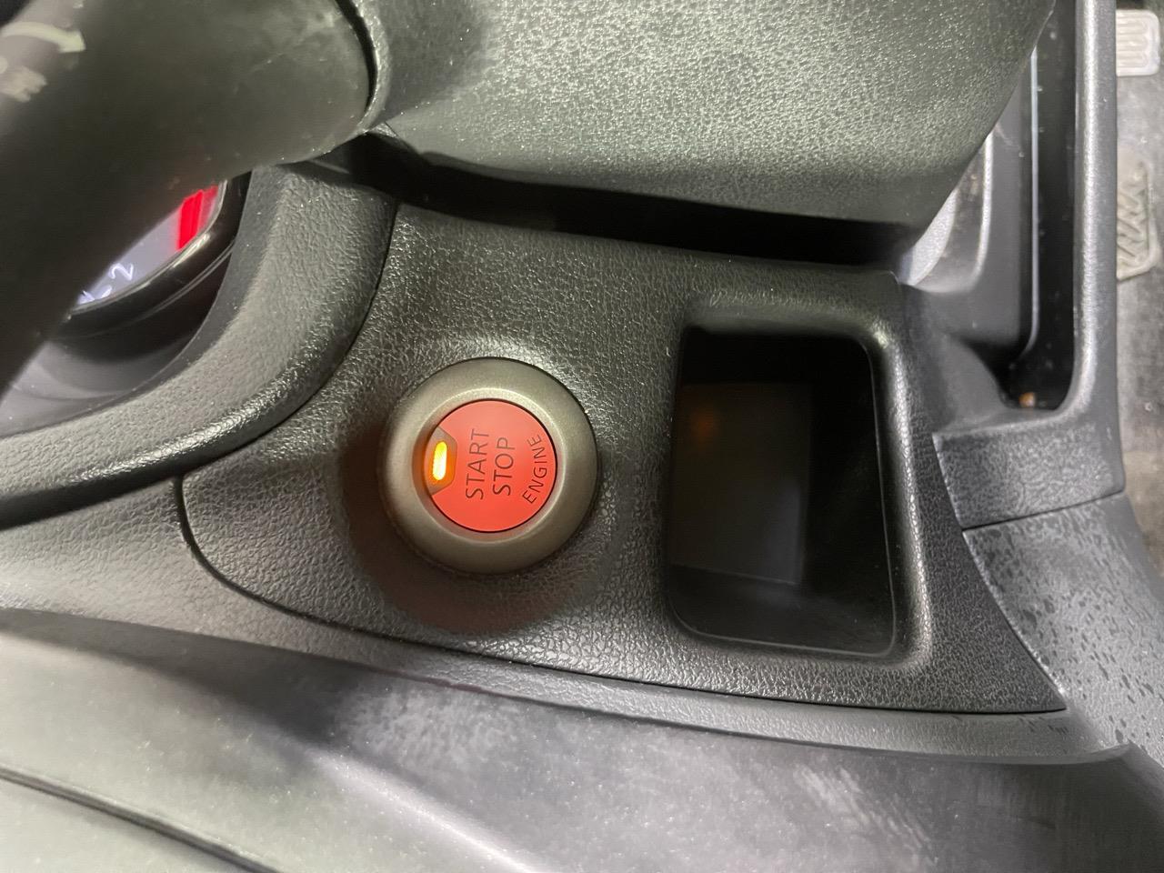 2017 Nissan Note Facelift 1.2 Emergency Brake Package Hatchback SAFETY FEATURES + SMART KEY + AUTO LIGHTS