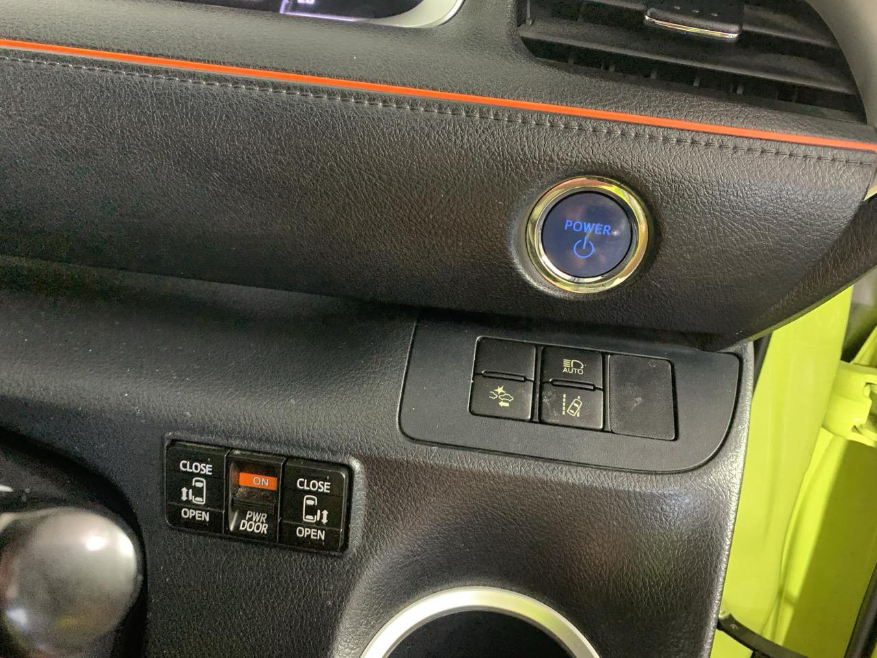 2015 Toyota Sienta HYBRID G Hatchback POWER SLIDING DOORS + PUSH BUTTON START