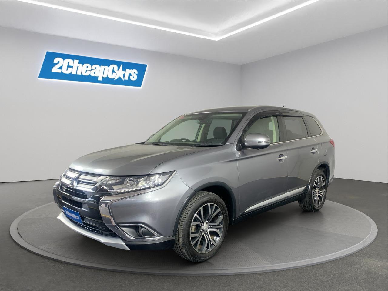 2015 Mitsubishi Outlander 4WD 7seaters RV/SUV