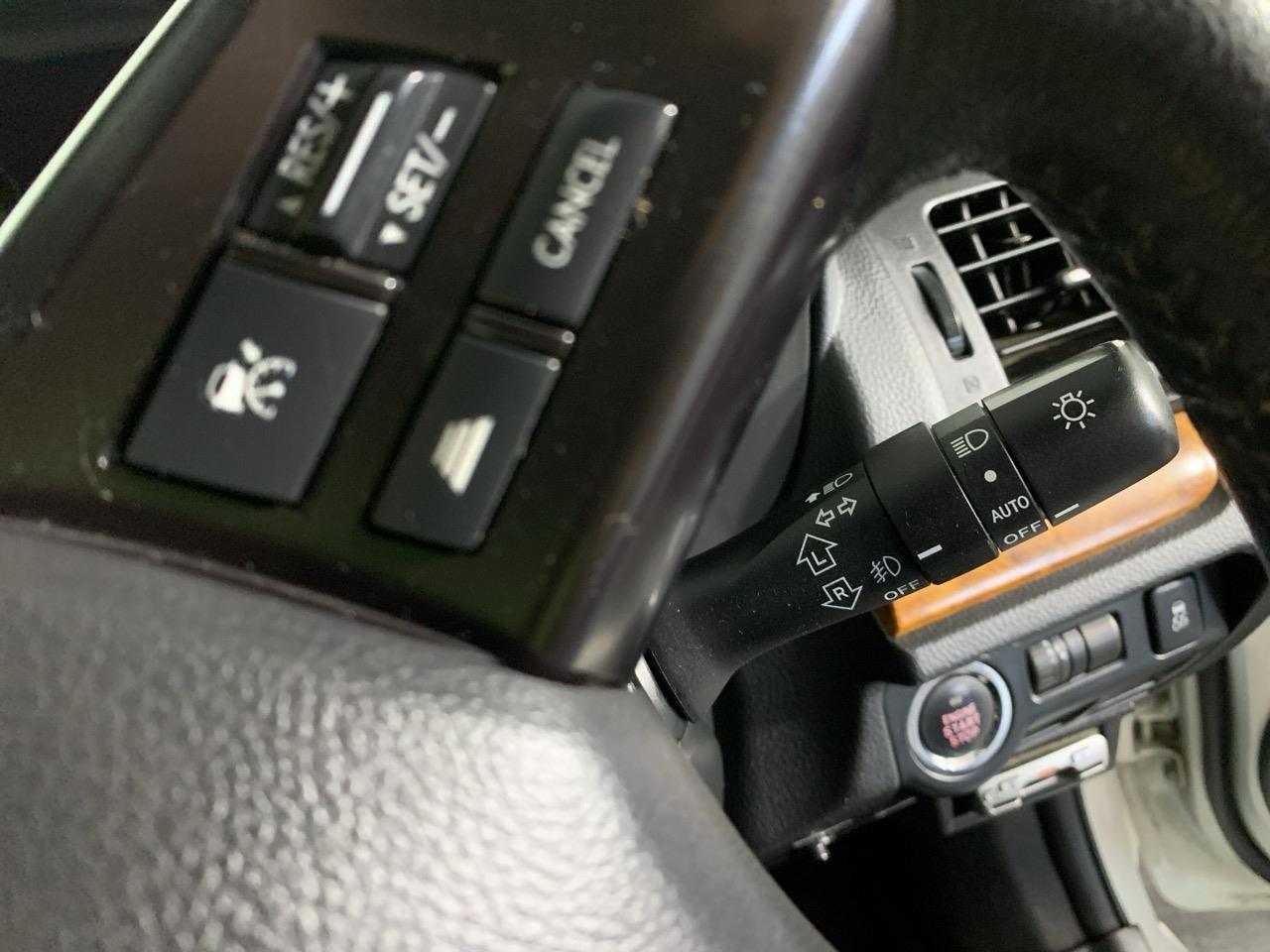 2013 Subaru Impreza Sport Eyesight 2.0 AWD Hatchback AWD + CRUISE CONTROL + POWER ADJUSTMENT SEATS 