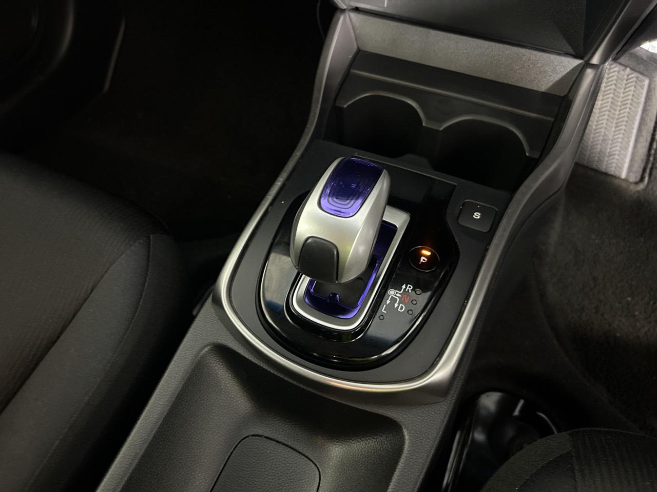 2015 Honda Grace Hybrid DX Sedan REVERSING CAMERA + SMART KEY + LOW KM