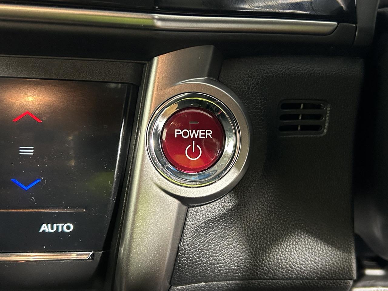 2015 Honda Grace Hybrid DX Sedan REVERSING CAMERA + SMART KEY + LOW KM