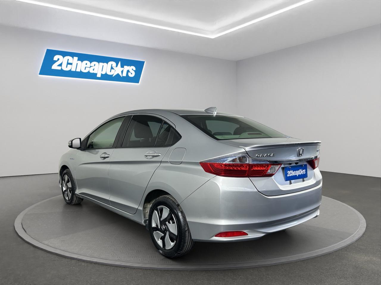 2015 Honda Grace Hybrid DX Sedan REVERSING CAMERA + SMART KEY + LOW KM
