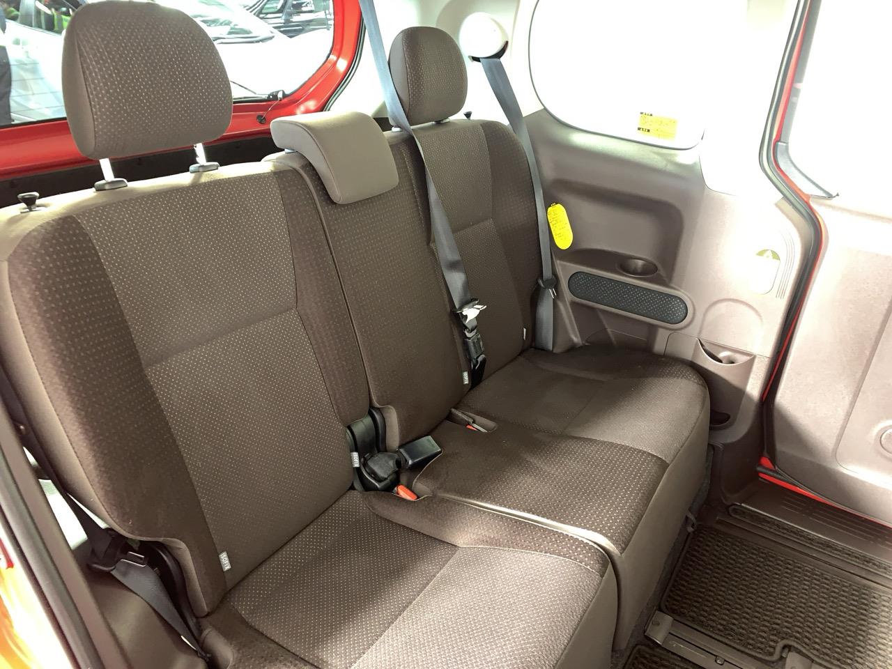 2013 Toyota Porte G Hatchback REVERSING CAMERA + POWER SLIDING DOOR