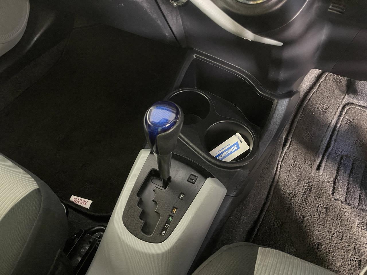 2013 Toyota Aqua S Hatchback HEATED SEATS + REVERSING CAMERA + AUTO LIGHT