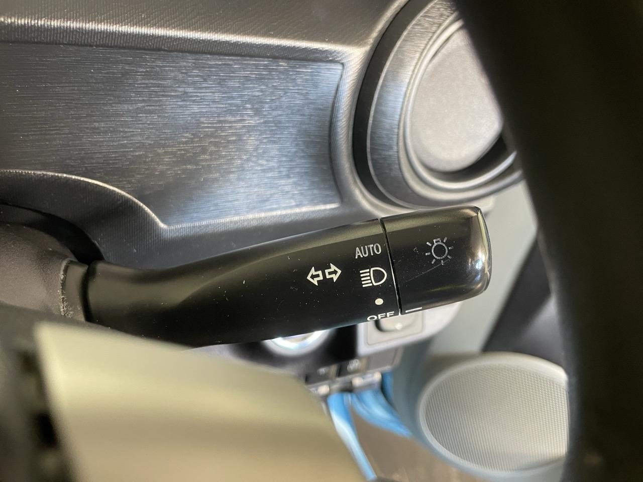 2013 Toyota Aqua S Hatchback HEATED SEATS + REVERSING CAMERA + AUTO LIGHT