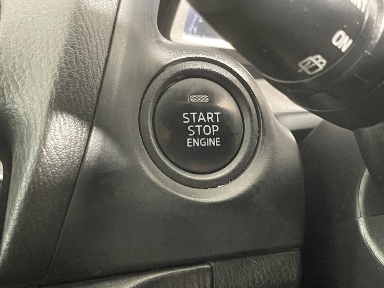 2015 Mazda Axela 3 Late Shape 1.5 Hatchback REVERSING CAMERA + PUSH SRART + GREAT SPACE