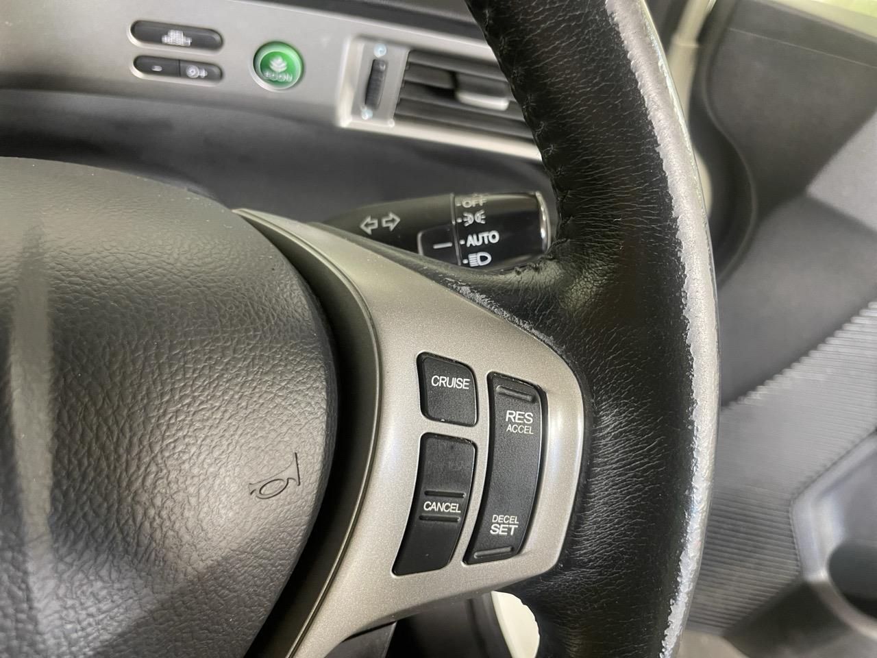 2012 Honda Freed Hybrid People Mover REVERSING CAMERA + AUTO LIGHTS + CRUISE CONTROL