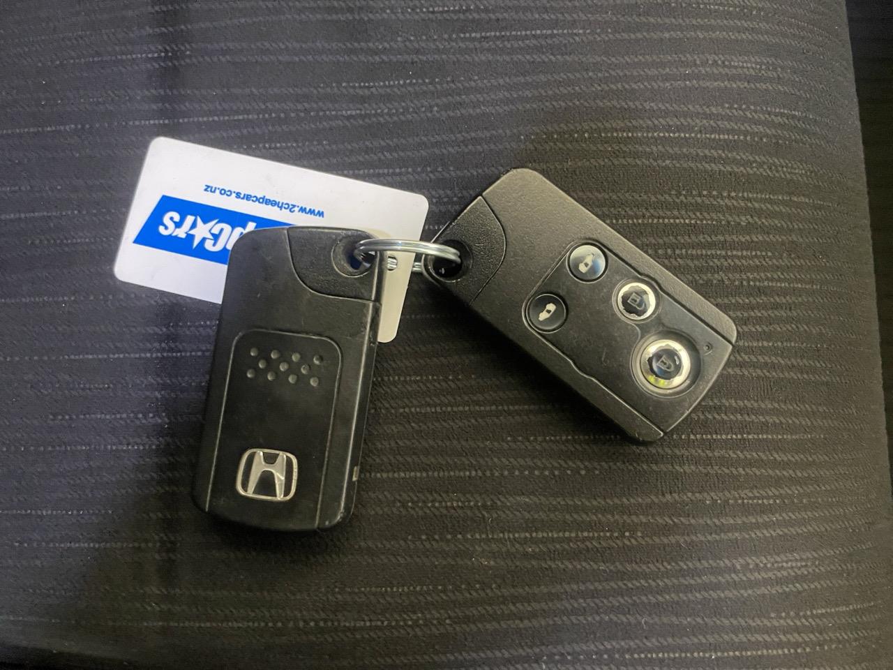 2012 Honda Freed Hybrid People Mover REVERSING CAMERA + AUTO LIGHTS + CRUISE CONTROL