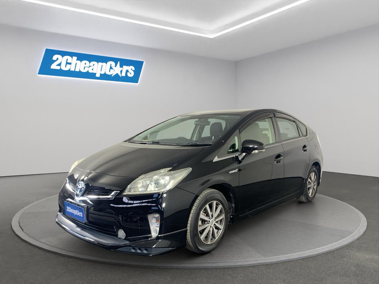 2014 Toyota Prius Hybrid Hatchback
