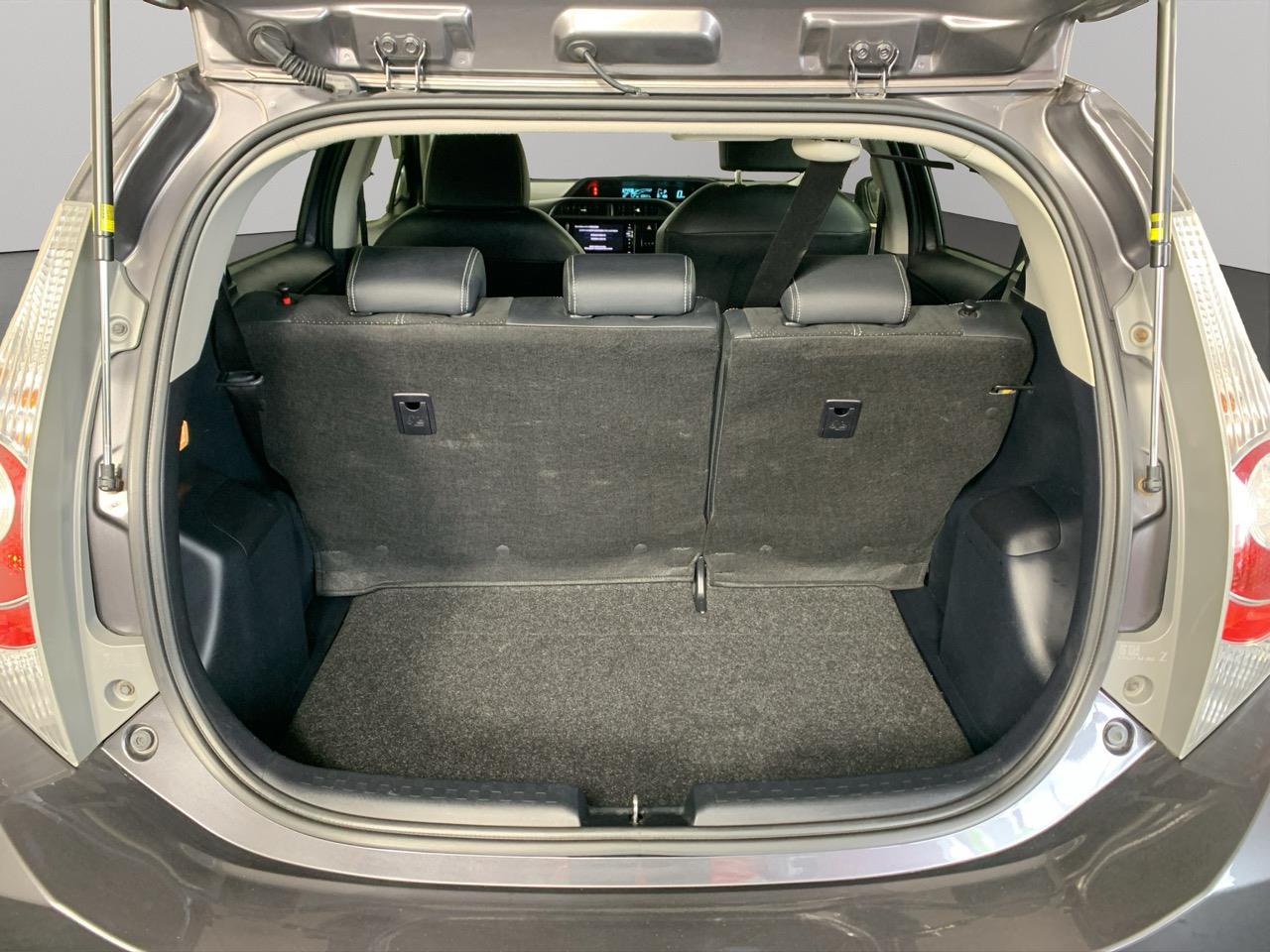 2014 Toyota Aqua G G's Hatchback HEATED SEATS + PUSH BUTTON START + AUTO LIGHTS