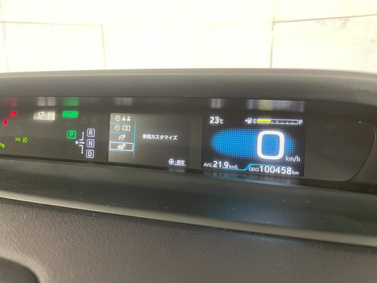 2017 Toyota Prius Hybrid New Shape Station Wagon REVERSING CAMERA + AUTO LIGHTS + CRUISE CONTROL