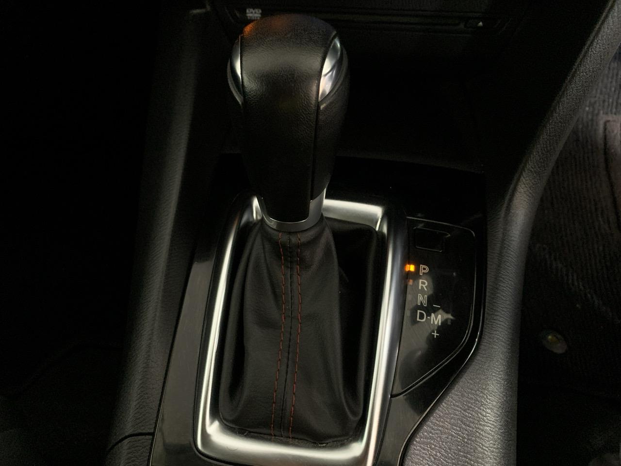 2014 Mazda Axela 3 2.0L Sport Late Shape Hatchback REVERSING CAMERA + PUSH BUTTON START + AUTO LIGHTS