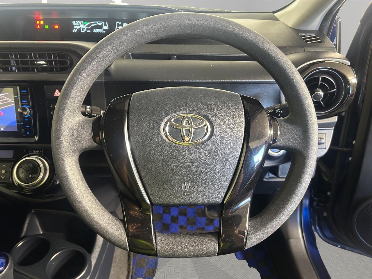 2016 Toyota Aqua Facelift Model S Hatchback SMART KEY + AUTO LIGHTS