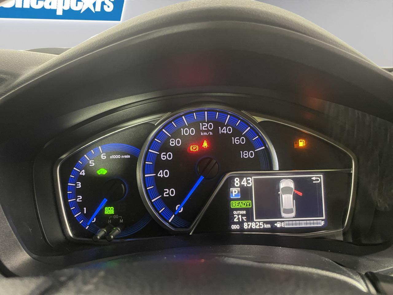 2013 Toyota Corolla AXIO Sedan REVESING CAMERA + PUSH SRART